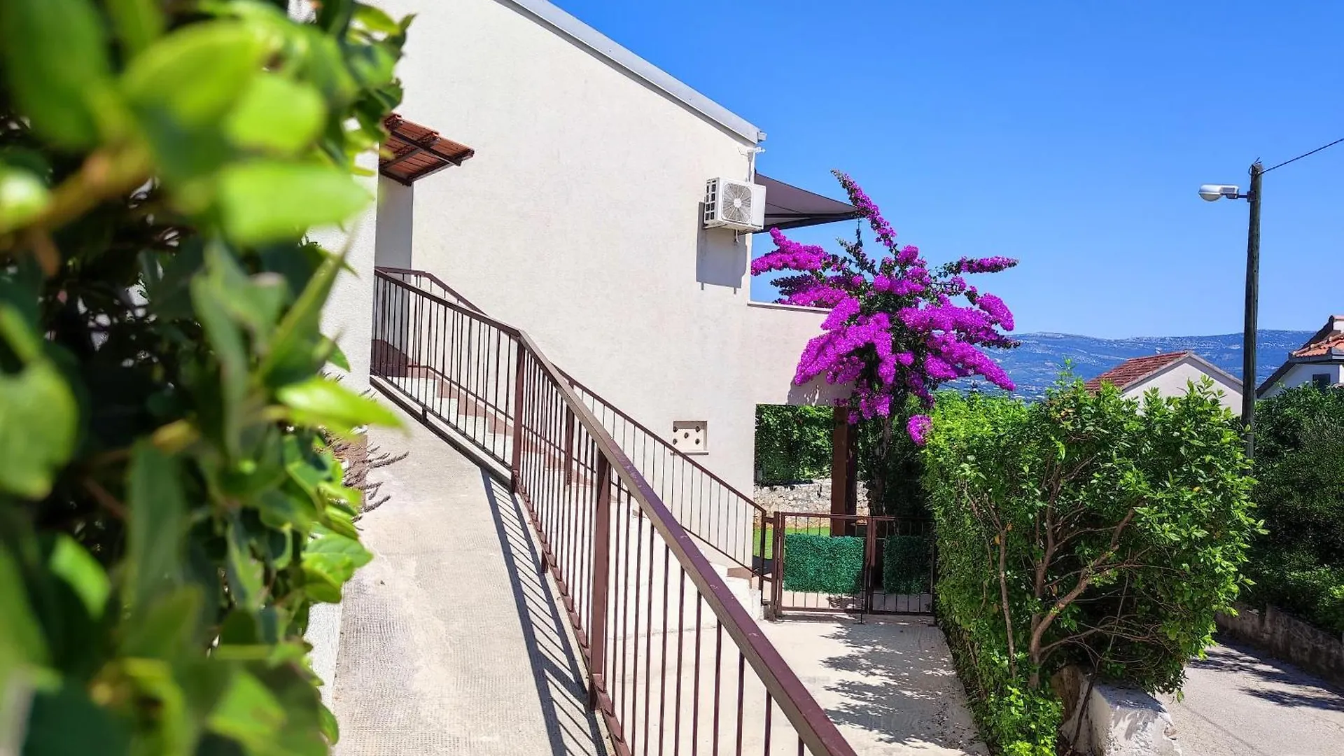 Villa Madu Trogir 0*,  Croatia