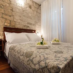Apartamento Sv. Petar, Trogir